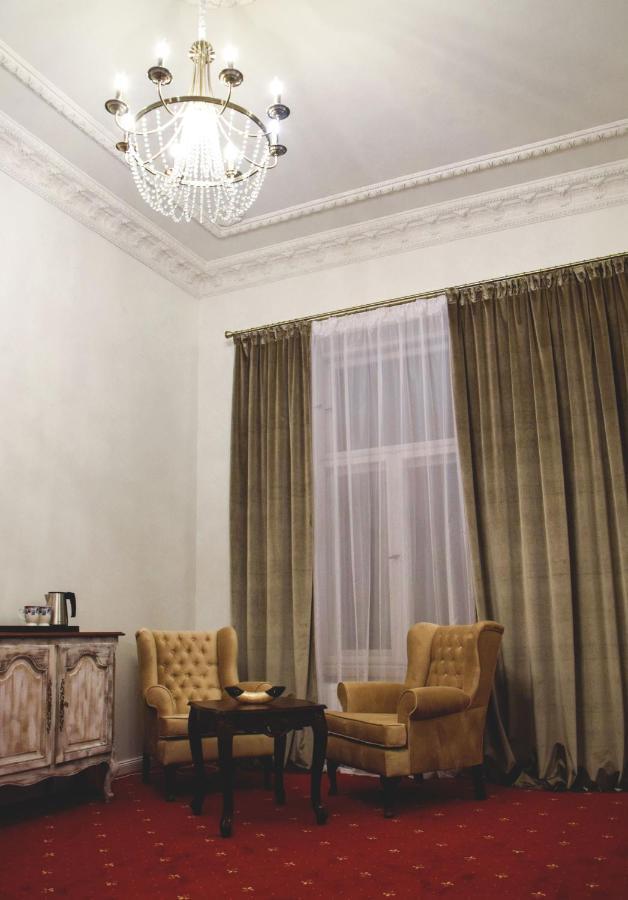 Palac Fabrykanta Myszkow Exterior photo